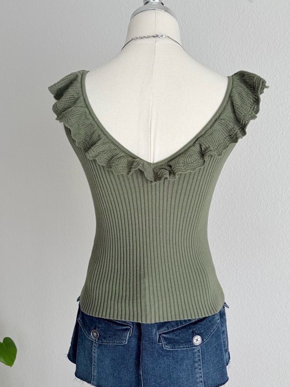 GAP Olive Green Ribbed V‑Neck Tank with Ruffle Trim - Picture 4 of 8